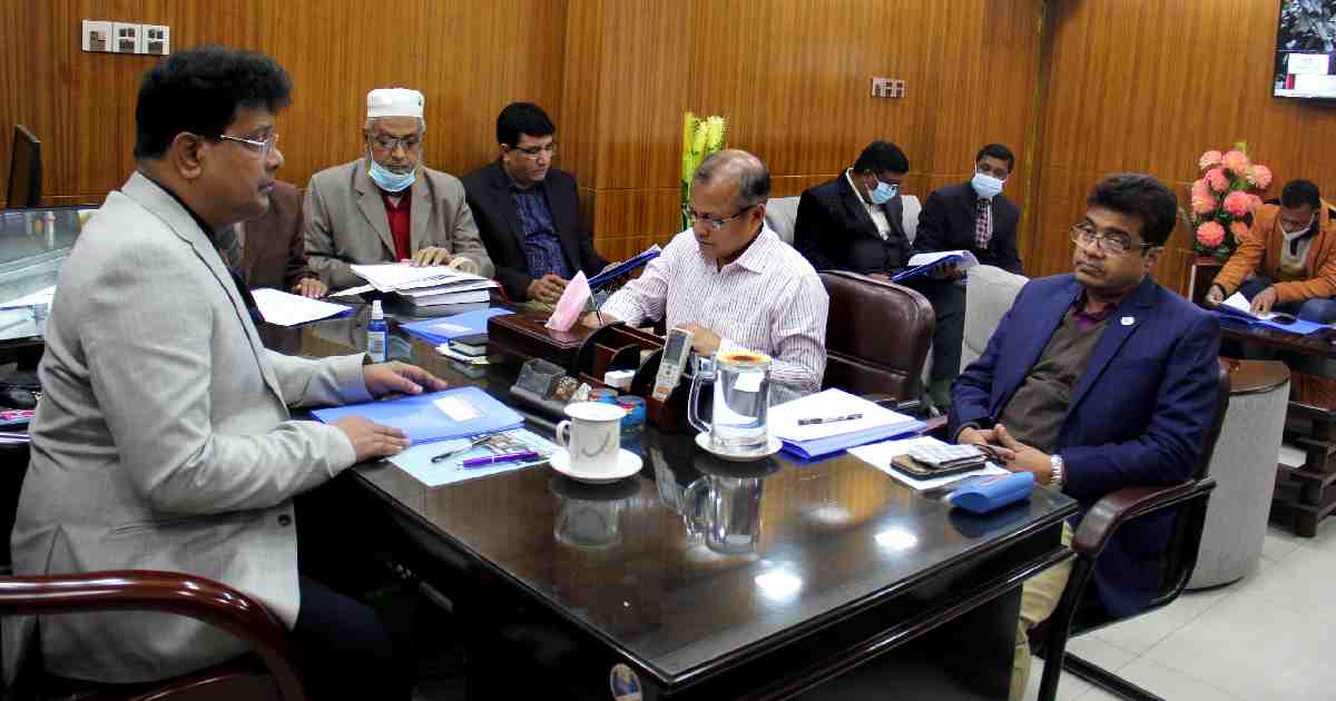 UGC , UGC's Planning and Development division , IU , UGC at IU , University Grants Commission , Islamic University , UGC team visits IU , UGC team